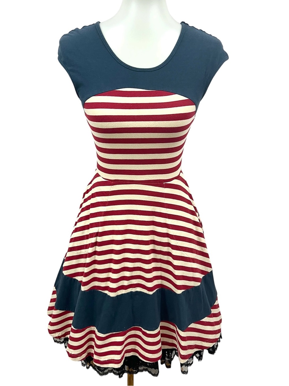 Effie's Heart Modcloth Retro Vintage Old Glory Flag Americana Swing Dress